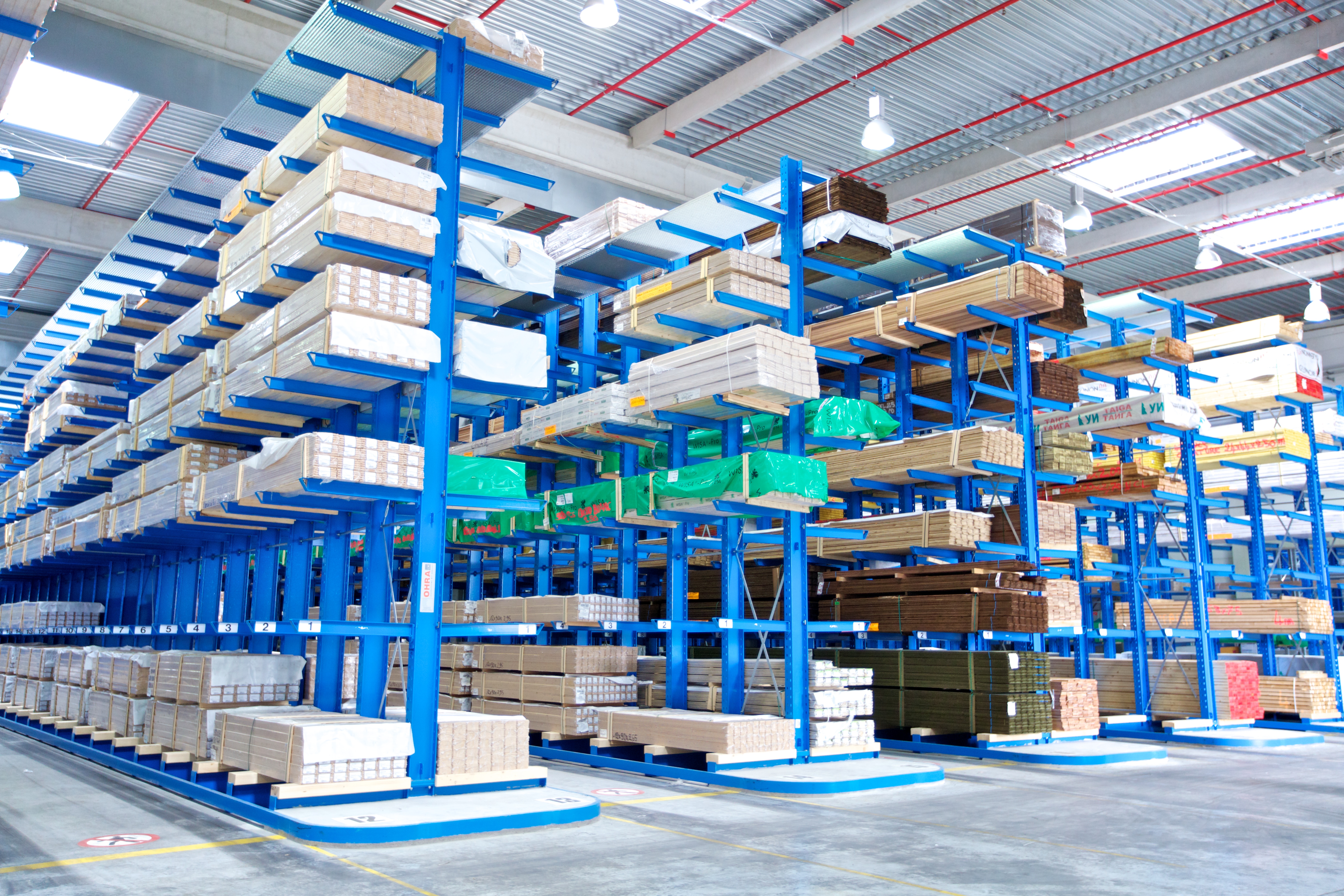 [Translate "Ireland"] Cantilever racking building material